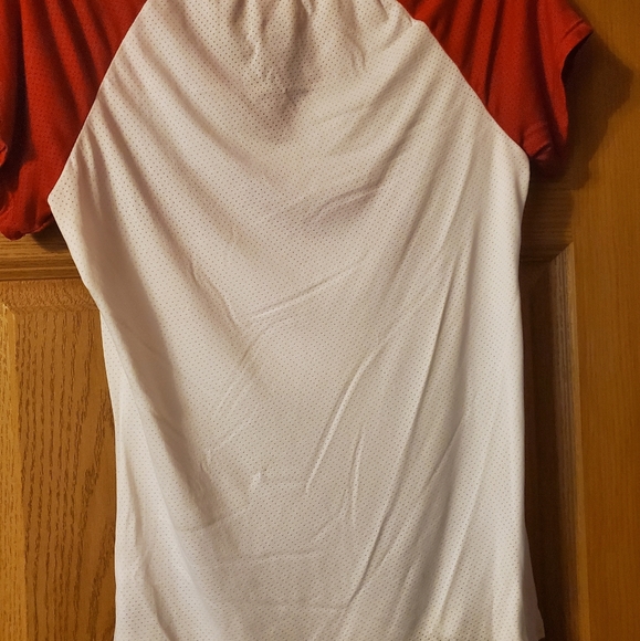 Woman's cleveland Indians shirt - Picture 2 of 2